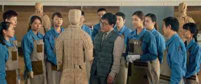 Blue from azurite and purple
from barium copper silicate. - Kung Fu Yoga