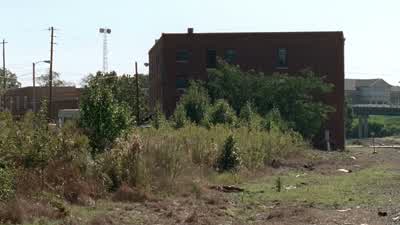 Bob, right there. - The Walking Dead