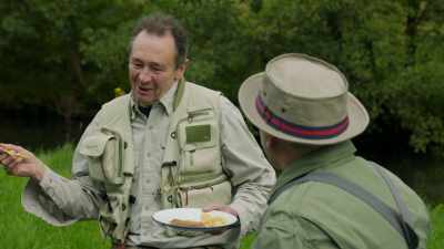 BOB WHEEZES - Mortimer & Whitehouse: Gone Fishing
