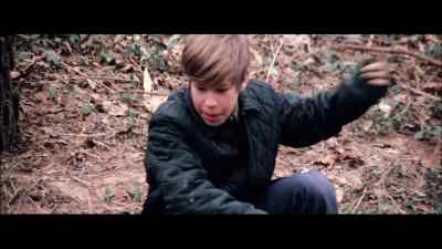 Bobby, come here. Come here! - The Legend of Boggy Creek