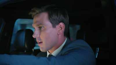 BOBBY: KYLE.
[CLICK] - Tyler Perry's The Oval