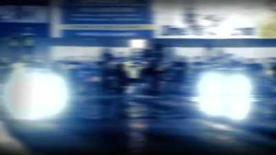 [Bobby]
Man a tree, come now, I go. - Street Outlaws No Prep Kings Team Attack