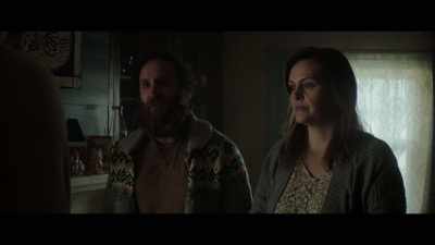 Bobby, she's not doing too good. - The King Tide
