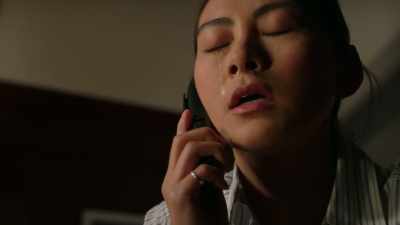 - BOBBY: Tamara?
- (thudding) - 9-1-1