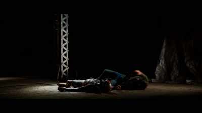 (body thuds) (Donnie sighs, weeps) - Desert Shadows
