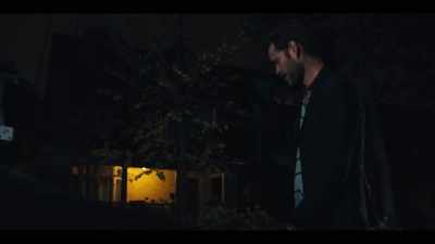 (body thuds) - Jett