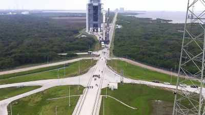 Boeing må skille raketsystemet ad- - Space Titans: Musk, Bezos, Branson