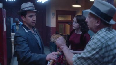 - Boise. How are you?
- Busy. - The Marvelous Mrs. Maisel