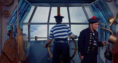 - Bomb rack all loaded, sir.
- All right, stand by! - Master of the World