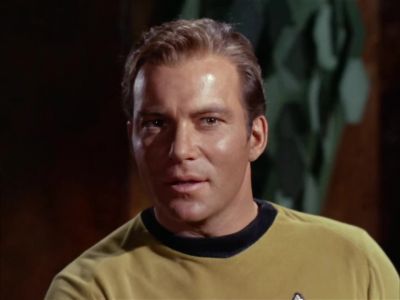Bones, do you know who that is? - Star Trek