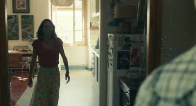 -Bonjour. -Bonjour.
-BILL: This is Allison. - Stillwater