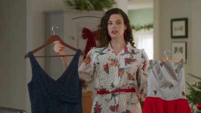BONNIE:
Do I go classic
and traditional - The Secret Gift of Christmas