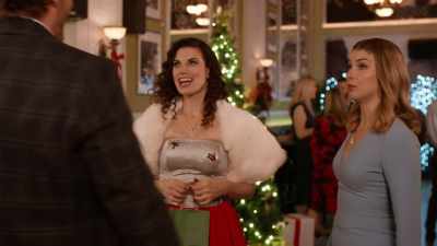 -(Bonnie laughs)
-(Sam chuckles) - The Secret Gift of Christmas