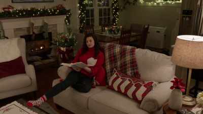 (Bonnie sighs)
(Sam giggles) - The Secret Gift of Christmas