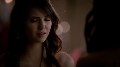 Bonnie, wait.
I need some air. - The Vampire Diaries