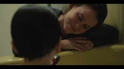 -Boom!
-I'll save you, Mommy. - Mare of Easttown