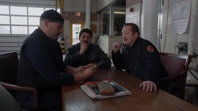 - Boom.
- Oh. - Chicago Fire