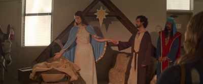 ♪ Born is the king of Israel ♪ - A California Christmas: City Lights
