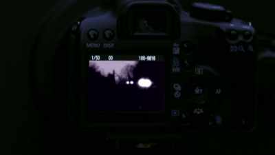 BOS BELIEVES THIS IS
EVIDENCE THAT CAR HEADLIGHTS - Strange Evidence