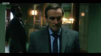 -Boss, boss, have you got a minute?
-Thirty seconds. - Hard Sun