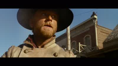 Boss? Boss! Let's go. The white door. Move it! - 3:10 to Yuma