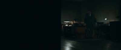 - Boss, if he still confesses?
- Take him to the cell. - Maigret