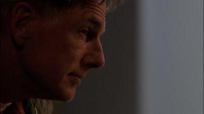 Boss, one of them shot my transmitter. - NCIS