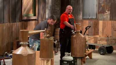 Botanical's here
in this gin basket - Moonshiners: Master Distiller