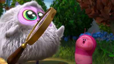 [both chewing] - Larva Family