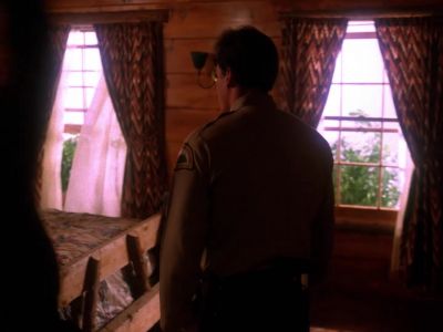 [BOTH GRUNT] - Twin Peaks
