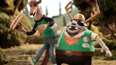 -[both grunting]
-I done made you handsomer. [laughs] - Buddy Thunderstruck