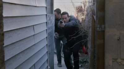 (BOTH GRUNTING) - Chicago P.D.