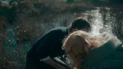 [both grunting] - The Essex Serpent