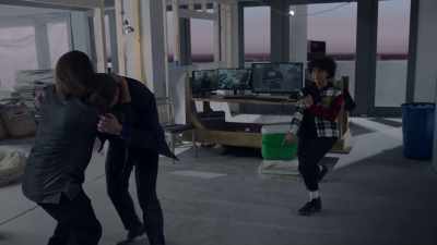 [both grunting] - Leverage: Redemption