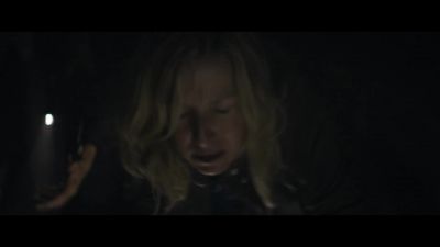 [both grunting] - War of the Worlds