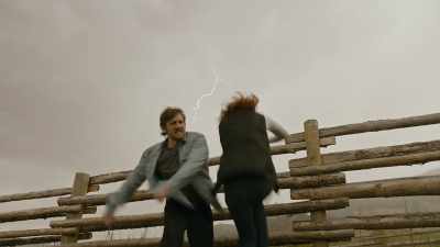 [both grunts] - Reba McEntire's The Hammer