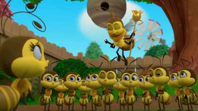 -[both gulp]
-The entire hive is here, Rebeecca! - The Chicken Squad