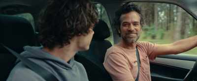 (both laugh) - The Animal Kingdom