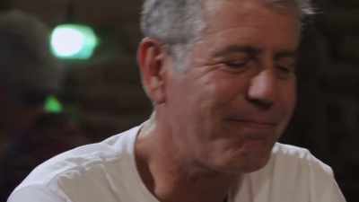 [both laugh] - Roadrunner: A Film About Anthony Bourdain