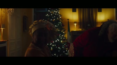 [both laughing] - The Claus Family 3