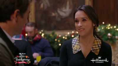 (both laughing) - Christmas at Castle Hart