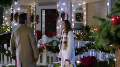 [both laughing] - Random Acts of Christmas