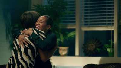 ( both laughing ) - Queen Sugar