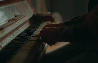 (BOTH PLAY CHOPSTICKS) - Nitram