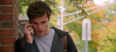 [BOTH SPEAKING IN
MUFFLED GERMAN] - The Kissing Booth 2