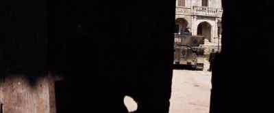 [BOTH SPEAKlNG IN GERMAN] - Kelly's Heroes