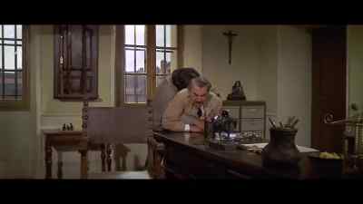 [BOTH YELLING IN SPANISH] - Breakout