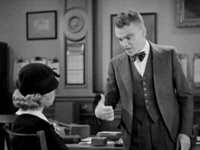 Bothers you doesn't he Yeah like a crumb in a Union suit - Jimmy the Gent
