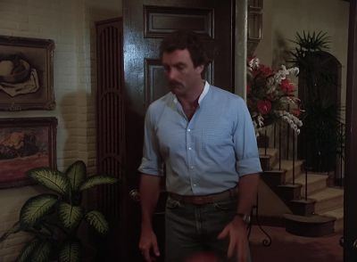 (Bouncing ball) - Magnum, P.I.