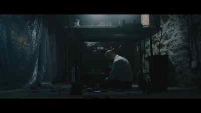 (box crackling) - Creep Box